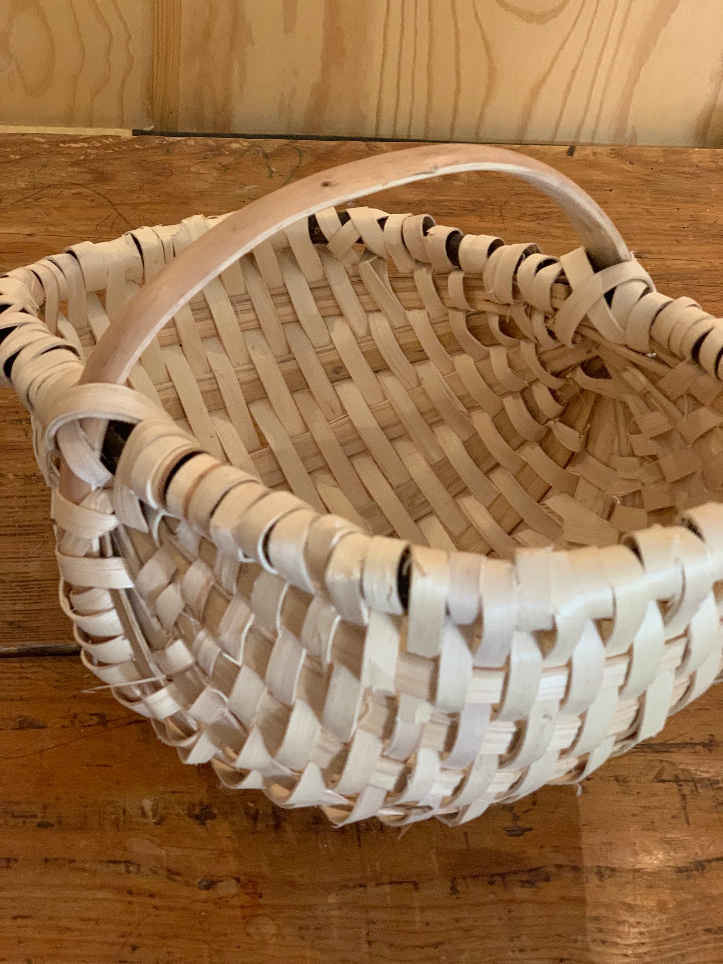 Panier en châtaignier ovale